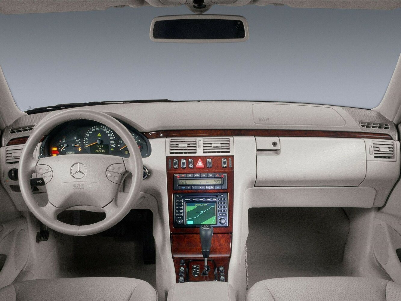 Mercedes-Benz E-Класс, II (W210, S210) Рестайлинг, 1999–2003, Седан: Передняя панель