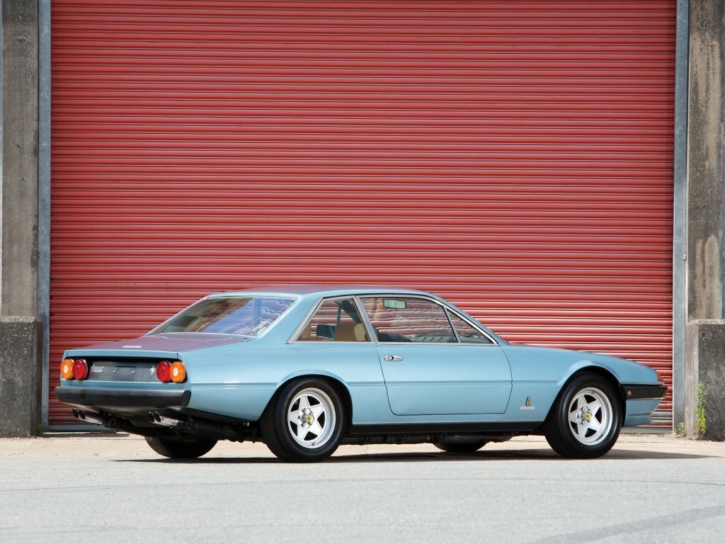 Ferrari 400, , 1976–1985, Купе: Вид сзади в три четверти