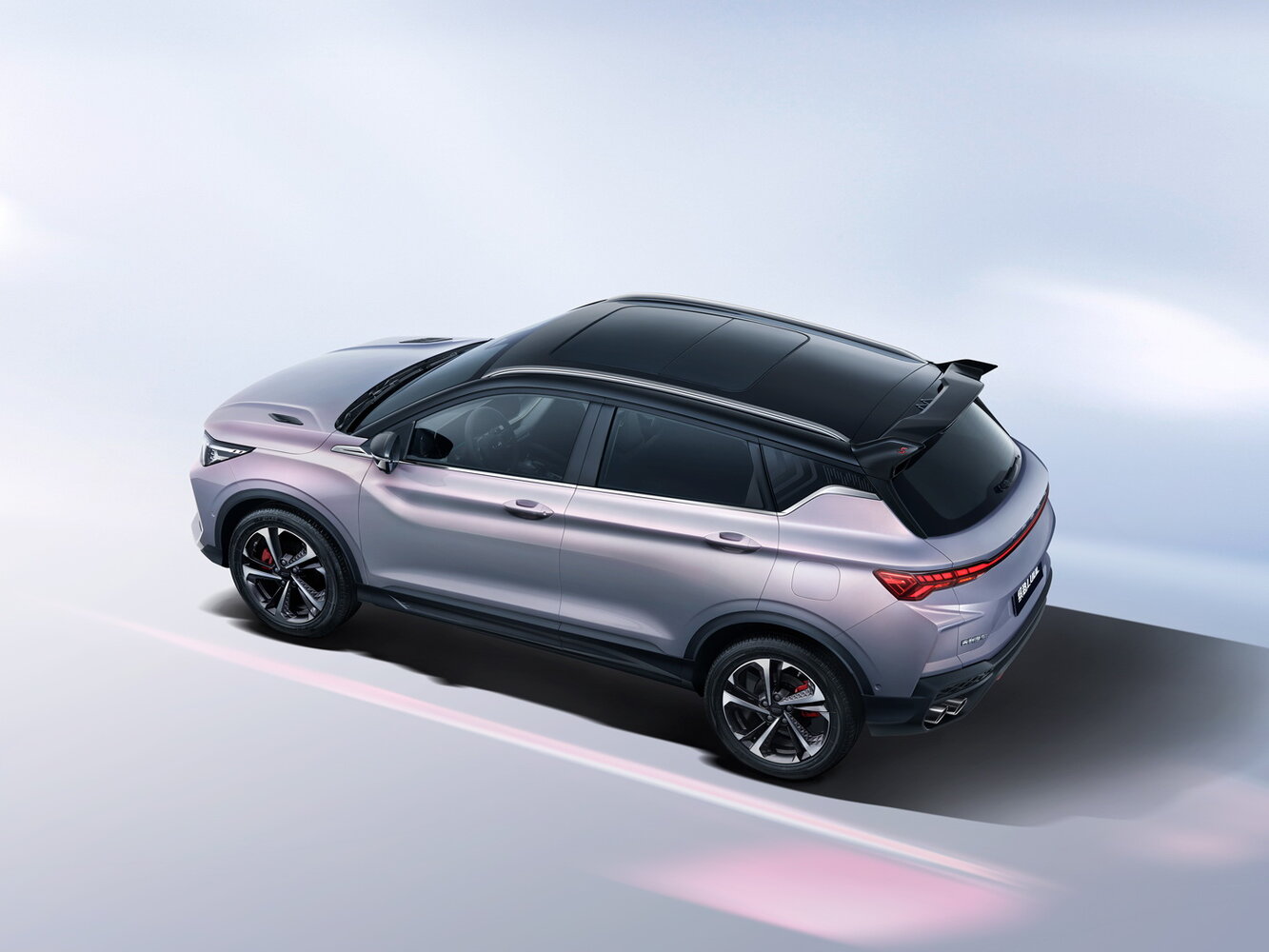 Geely Binyue Cool, , 2022–2024, Внедорожник 5 дв.: Вид сзади в три четверти