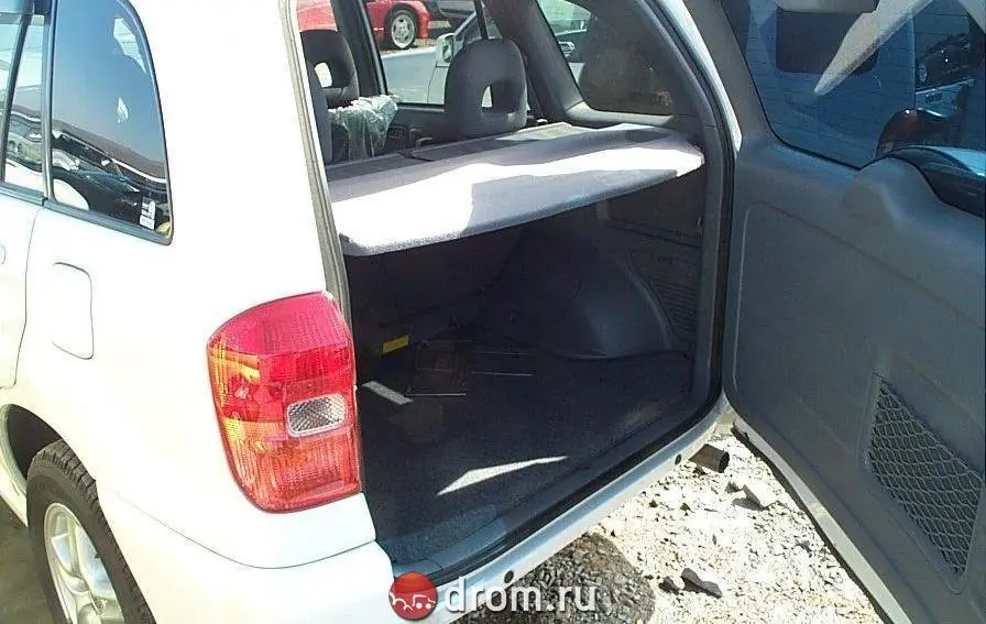 Toyota RAV4, Generation 2, XA20, Japan, 05.2000 - 07.2003: generation photograph 17831