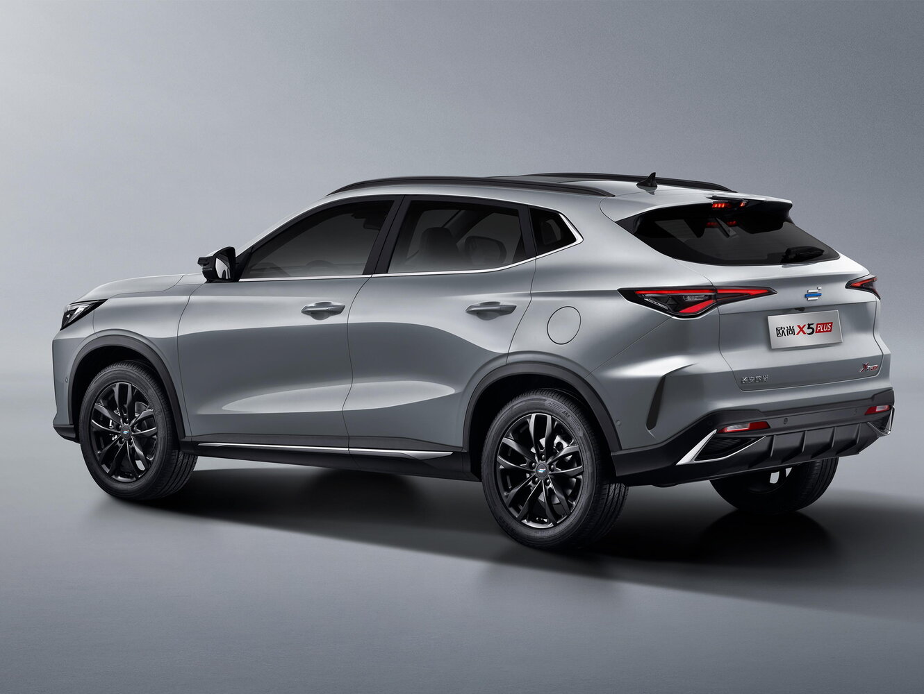 Oshan X5 Plus, , 2022–2024, Внедорожник 5 дв.: Вид сзади в три четверти