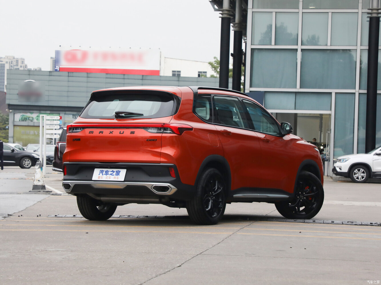 Maxus D60, , 2019–2023, Внедорожник 5 дв.: Вид сзади в три четверти