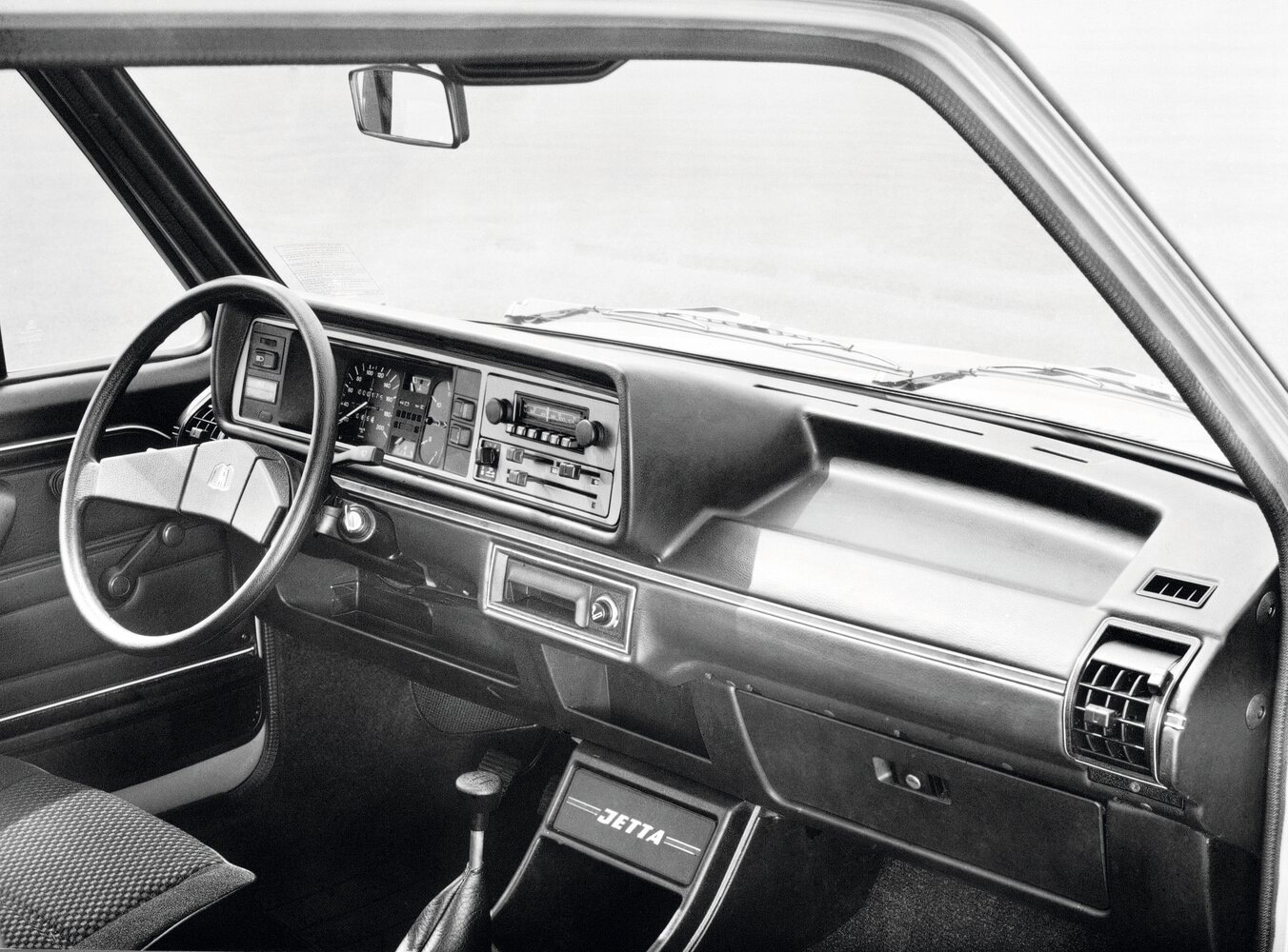 Volkswagen Jetta, I, 1978–1984, Седан 2 дв.: Передняя часть салона