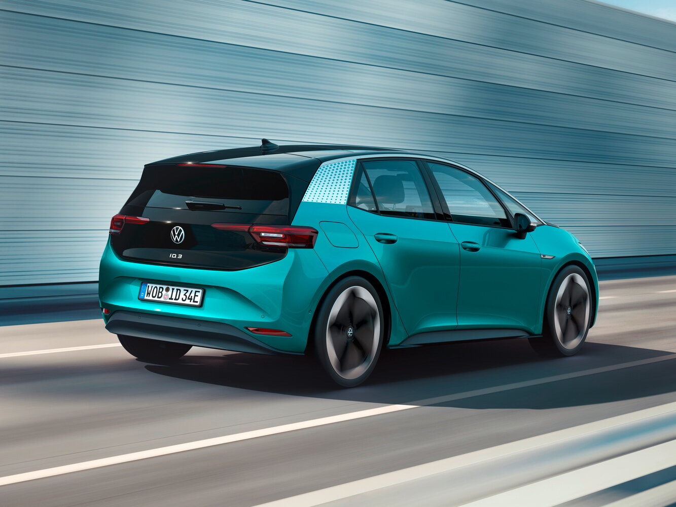 Volkswagen ID.3, I, 2019–2026, Хэтчбек 5 дв.: Вид сзади в три четверти