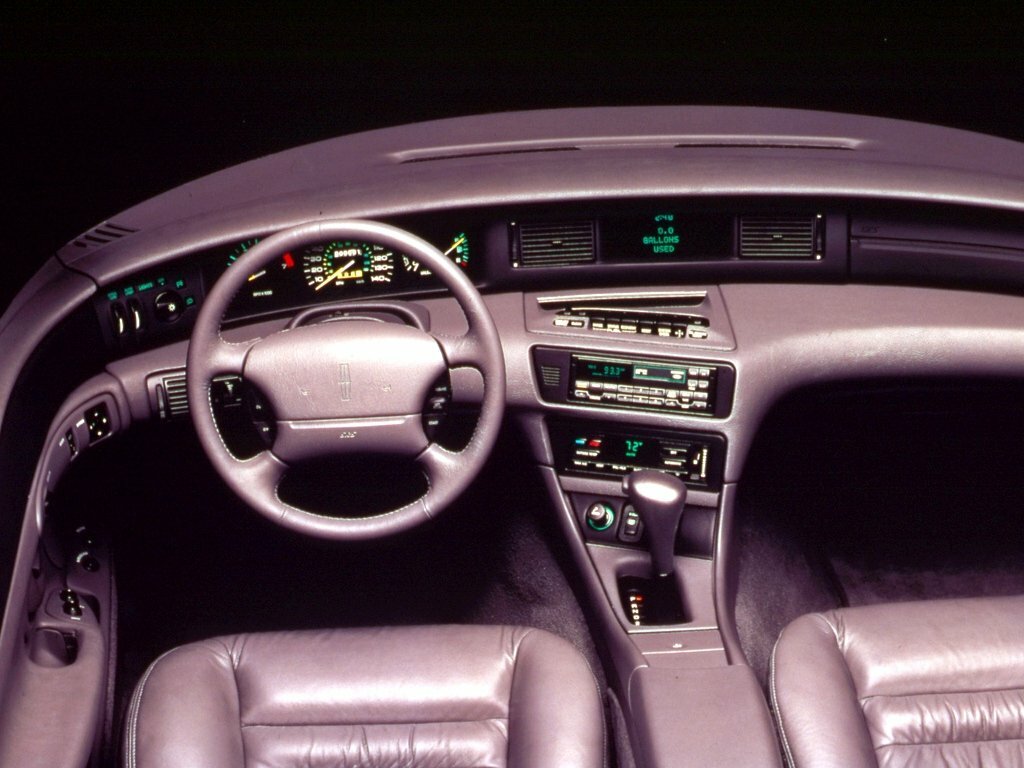 Lincoln Mark VIII, I, 1992–1997, Coupe: Dashboard