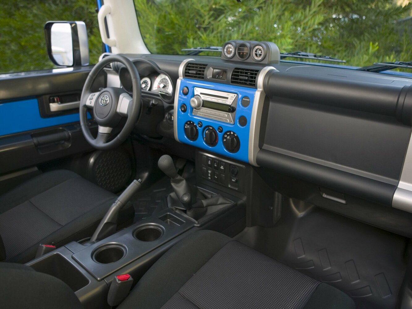 Toyota FJ Cruiser, , 2006–2022, SUV 5 door: Front cabin