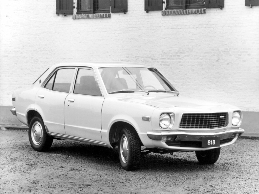 Mazda 818, , 1974–1978, Sedan: Side view