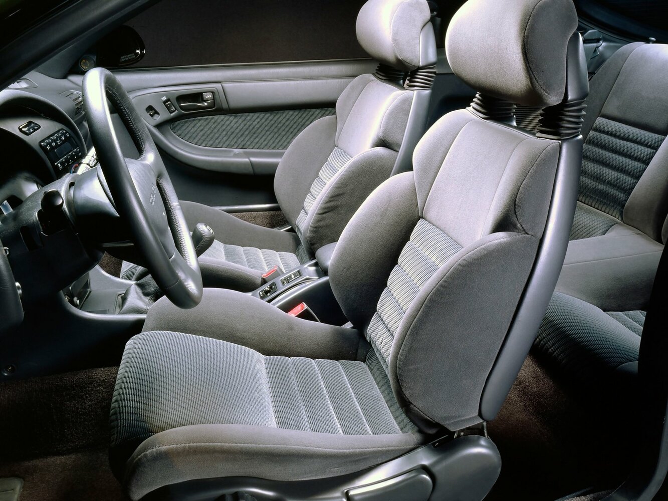 Toyota Celica, V (T180), 1989–1993, Coupe: Front cabin
