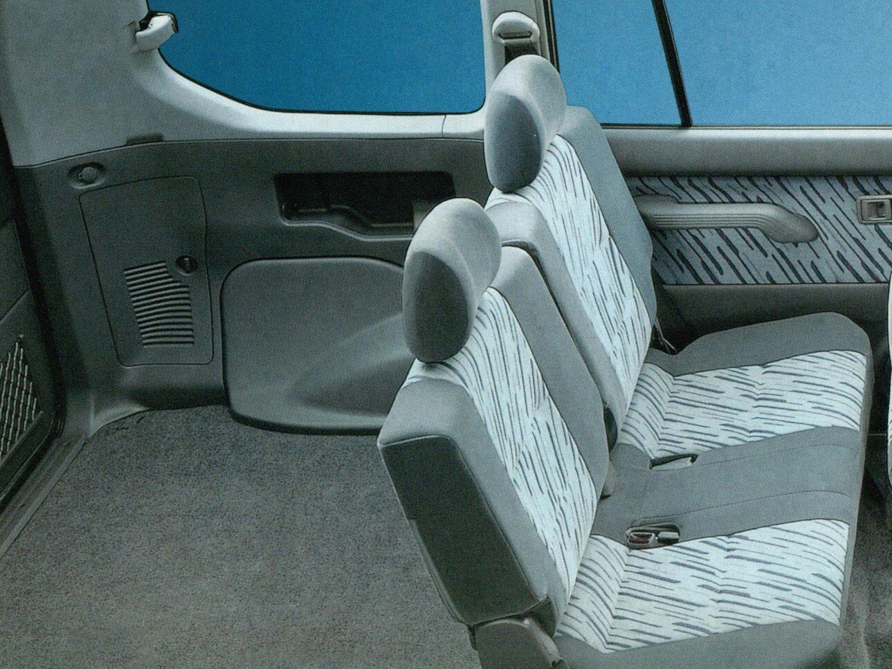 Toyota Land Cruiser Prado, 90 Series, 1996–1999, SUV 5 door: Rear cabin