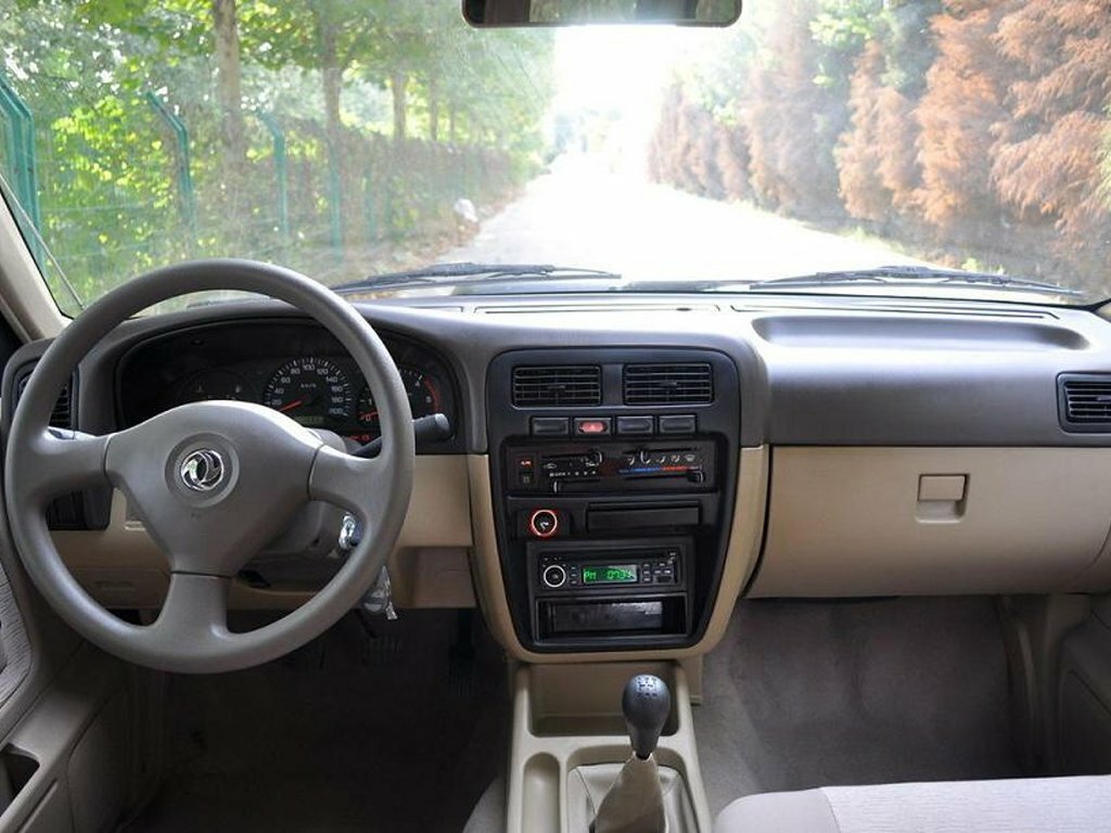 Dongfeng Rich, I, 2007–2009, Пикап Двойная кабина: Передняя панель