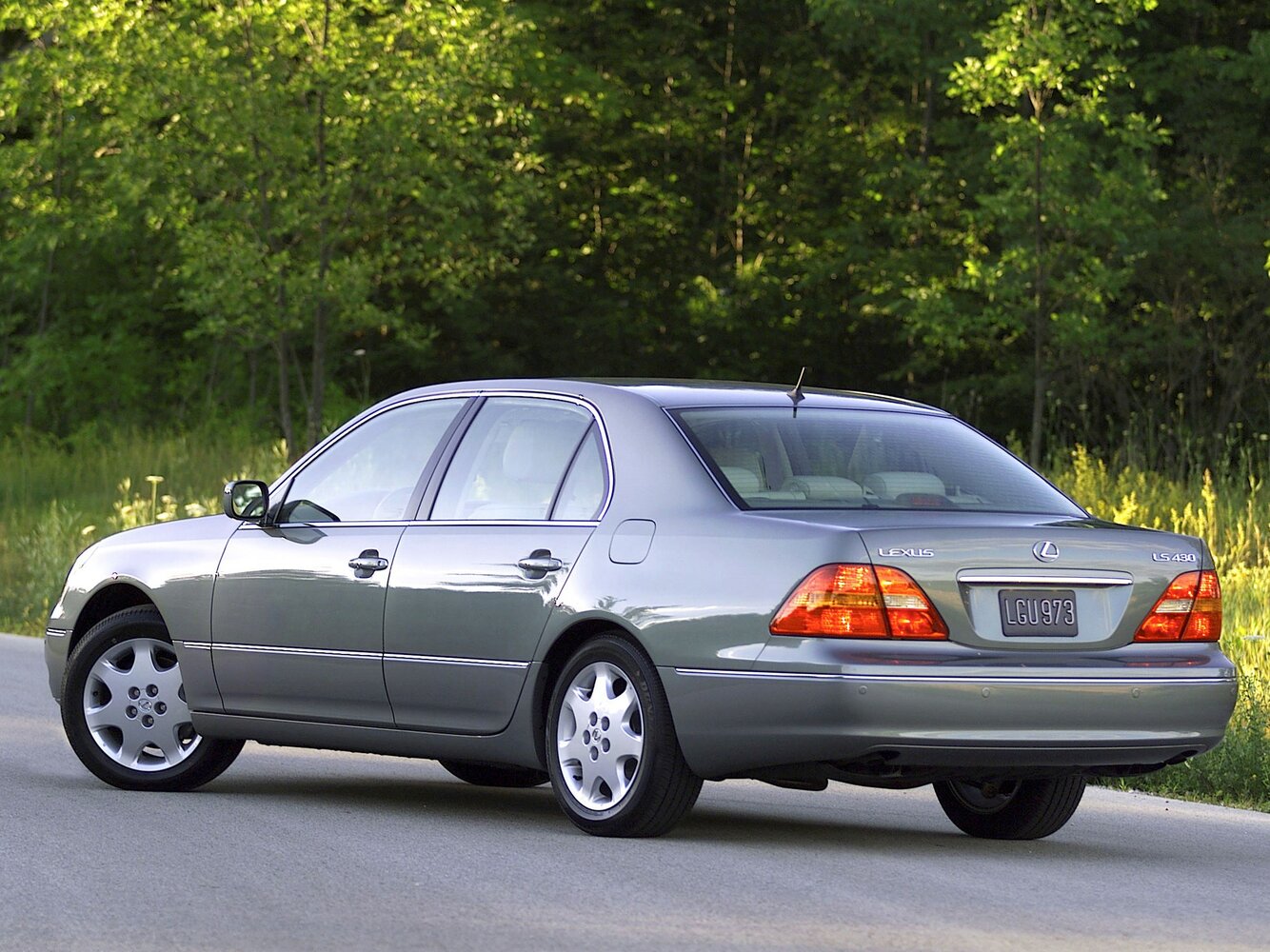 Lexus LS, III, 2000–2003, Седан: Вид сзади в три четверти