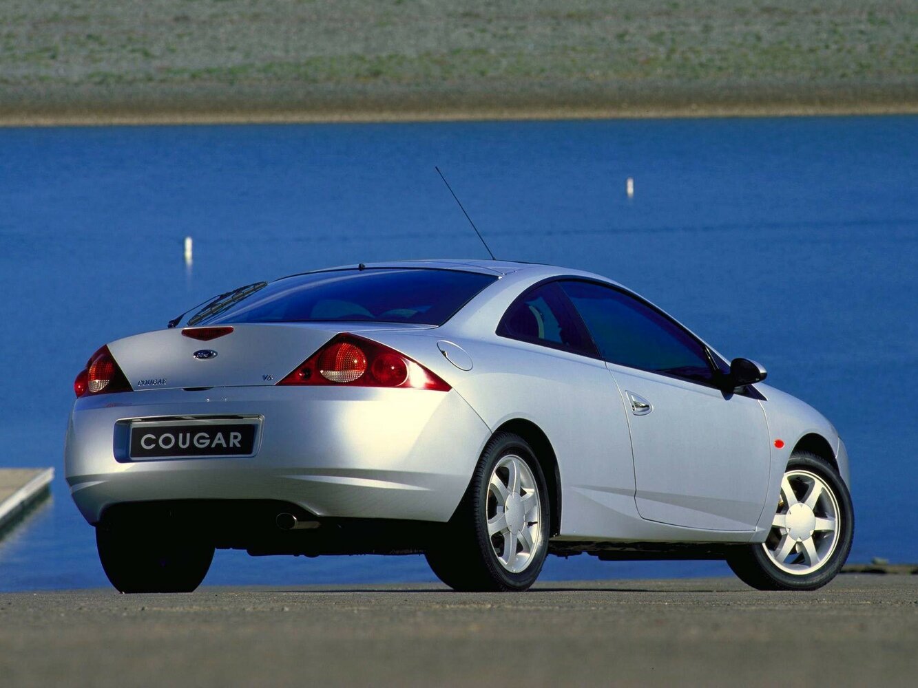 Ford Cougar, , 1998–2002, Купе: Вид сзади в три четверти