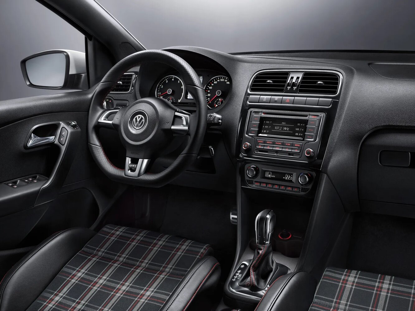 Volkswagen Polo GTI, V, 2009–2014, Хэтчбек 5 дв.: Передняя часть салона