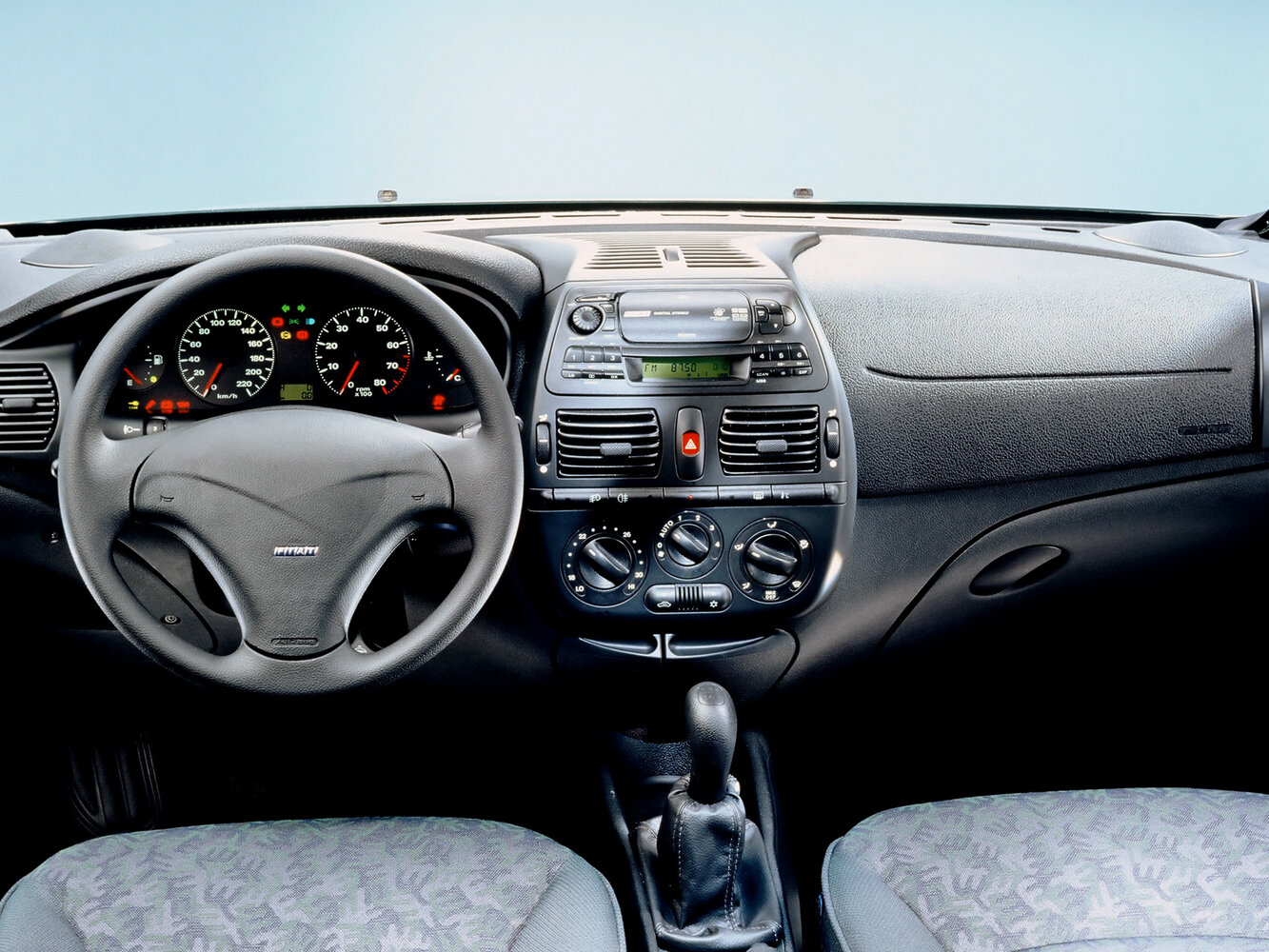 Fiat Brava, , 1995–2001, Хэтчбек 5 дв.: Передняя панель