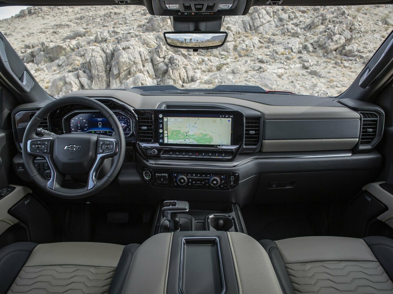 Chevrolet Silverado, IV (T1XX) facelift, 2022–2026, Pickup Двойная кабина ZR2: Dashboard
