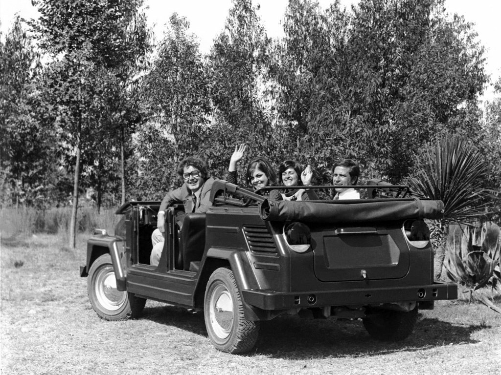 Volkswagen 181, , 1969–1979, Кабриолет: Вид сзади в три четверти