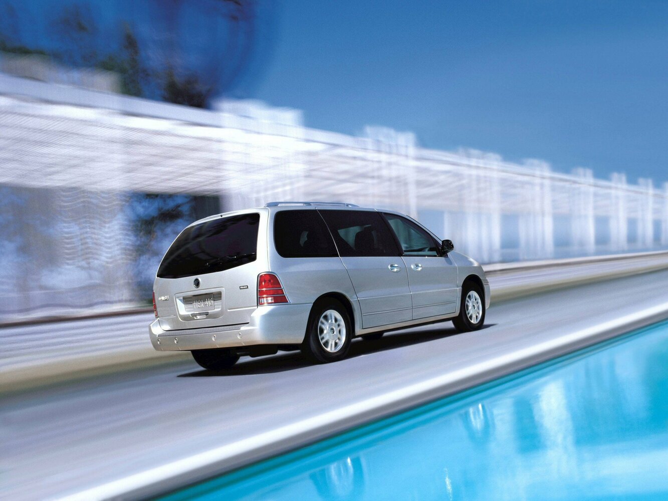 Mercury Monterey, VIII, 2003–2007, Minivan: Rear three-quarter view
