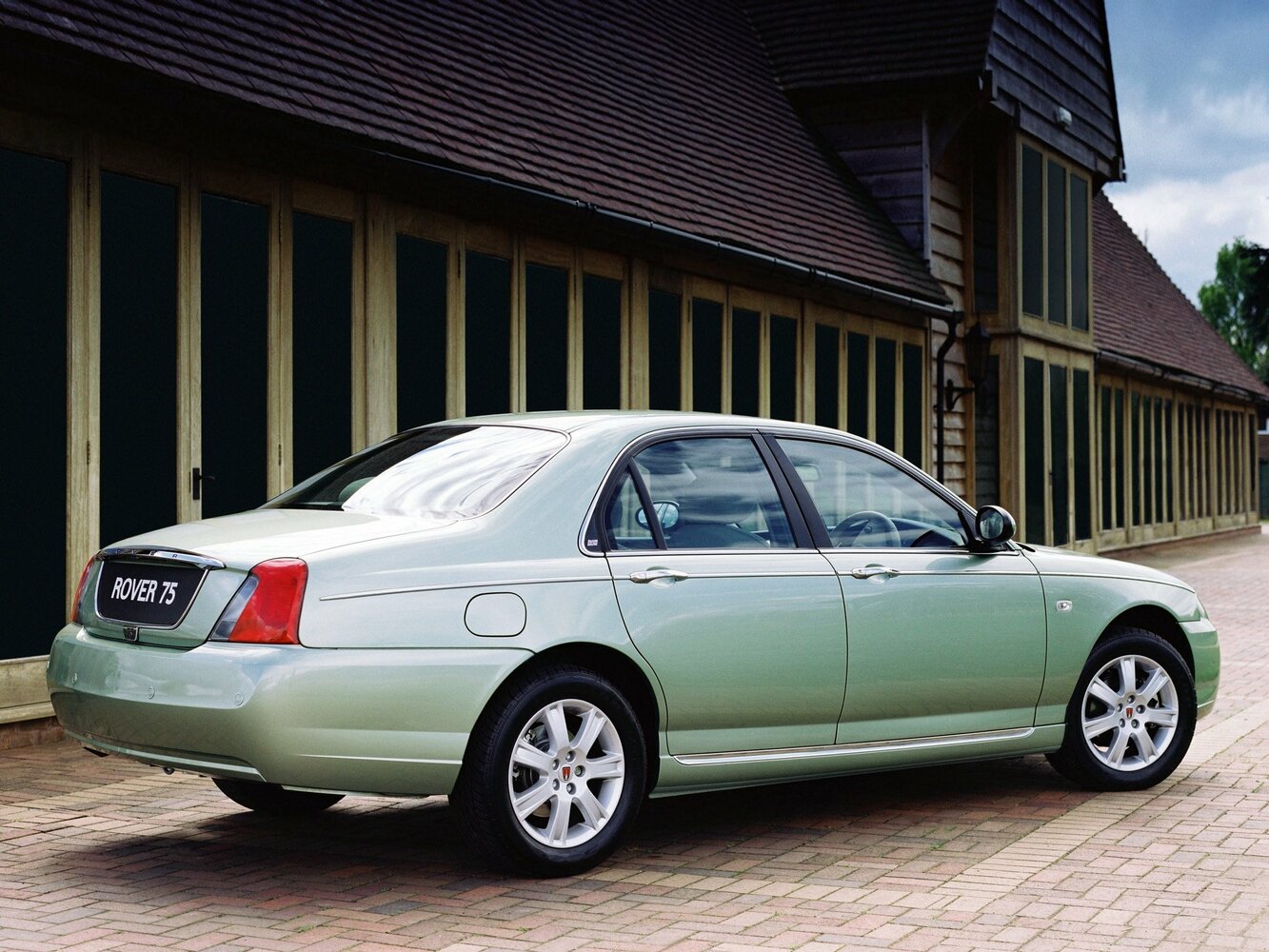 Rover 75, I Рестайлинг, 2004–2005, Седан: Вид сзади в три четверти