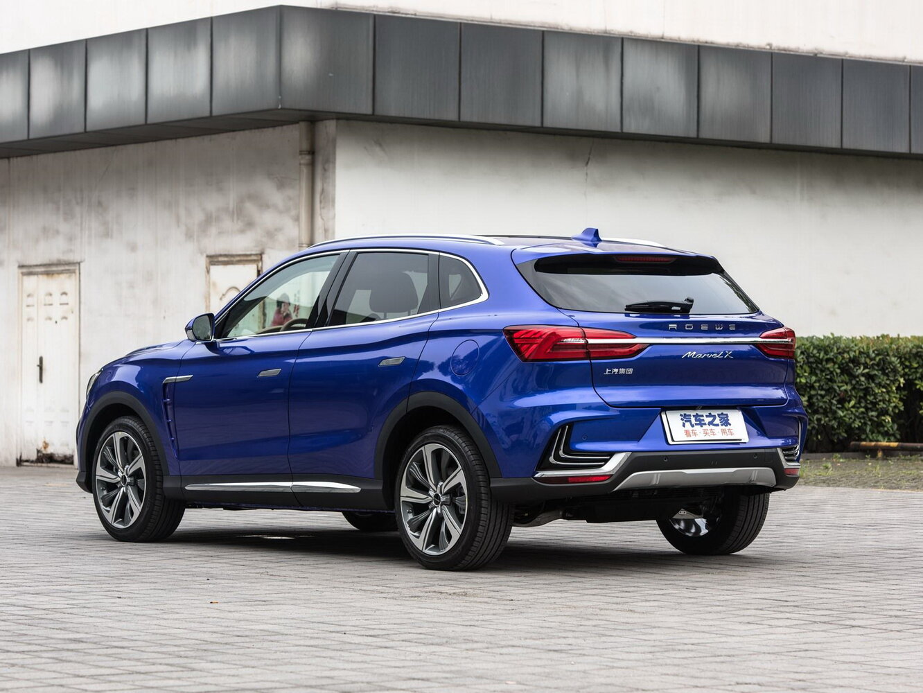 Roewe Marvel X, , 2018–2021, SUV 5 door: Rear three-quarter view