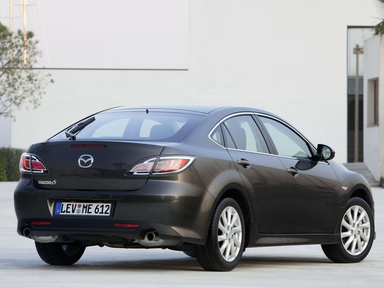 Mazda 6, II (GH) facelift, 2009–2013, Liftback: Rear three-quarter view