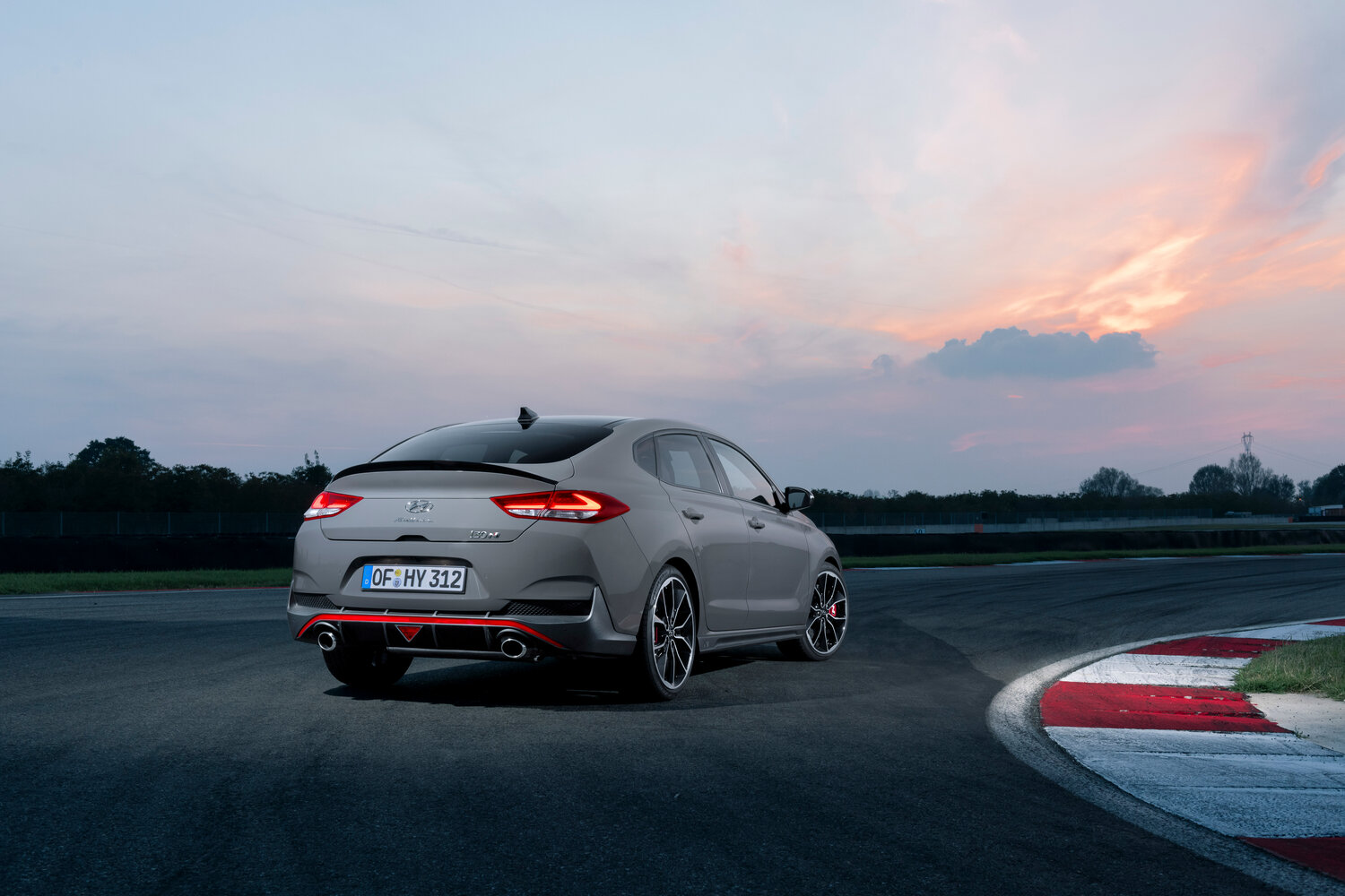 Hyundai i30 N, I, 2017–2021, Фастбек Fastback: Вид сзади в три четверти