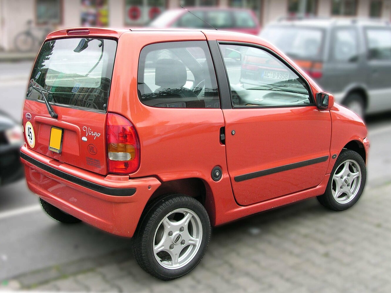 Microcar Virgo, , 1999–2003, Хэтчбек 3 дв.: Вид сзади в три четверти