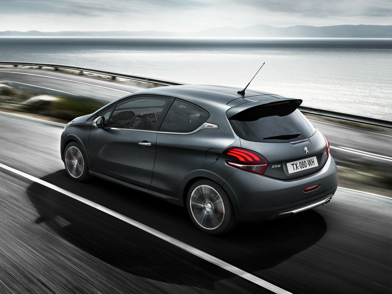 Peugeot 208 GTi, I Рестайлинг, 2015–2019, Хэтчбек 3 дв.: Вид сзади в три четверти