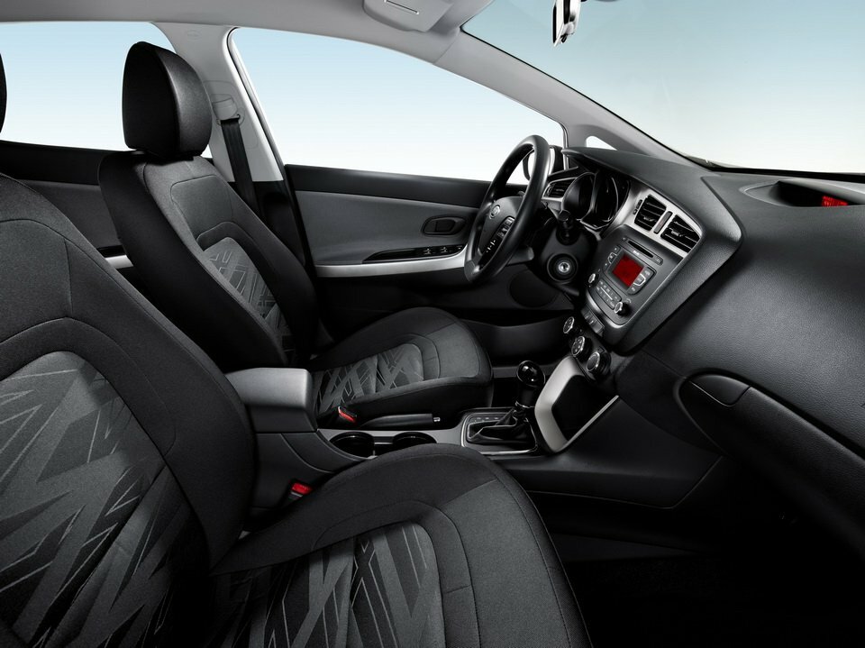 Kia Ceed, II, 2012–2015, Estate 5 door: Front cabin
