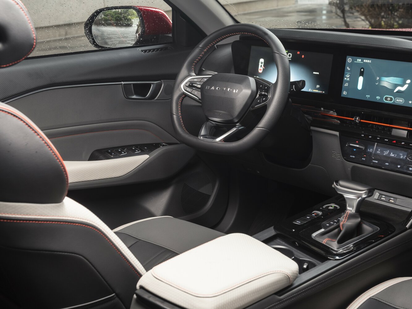 Baojun RC-6, , 2019–2021, Лифтбек: Передняя часть салона