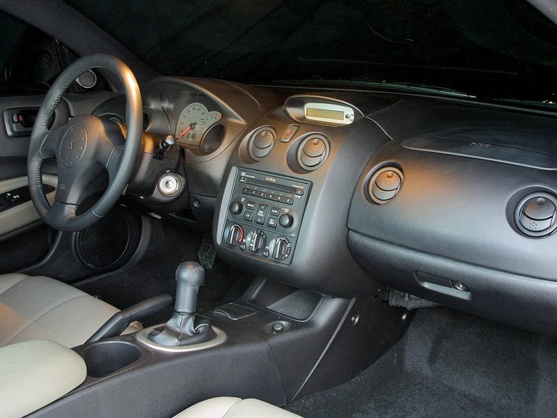 Mitsubishi Eclipse, III, 1999–2005, Купе: Передняя часть салона