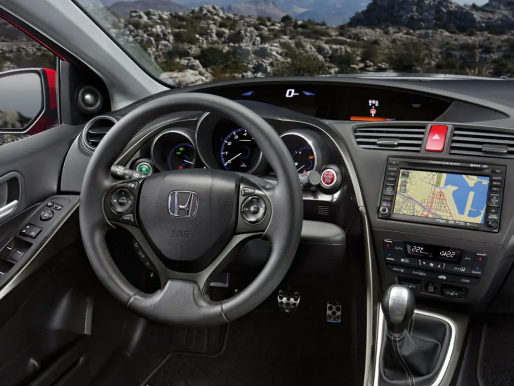 Honda Civic, 9 поколение, FK, Хэтчбек 5 дв., Россия, 04.2012 - 03.2015: фото поколения 14