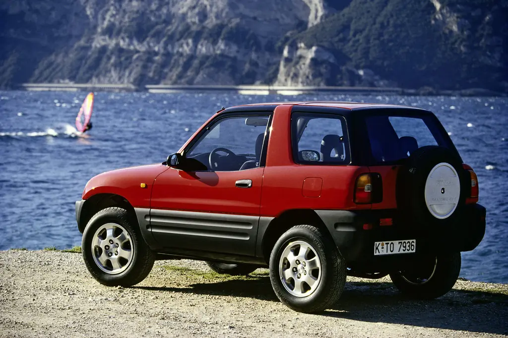 Toyota Rav4, 1 поколение, XA10, Джип/suv 3 дв., Россия, 05.1994 - 12.1997: фото поколения 5