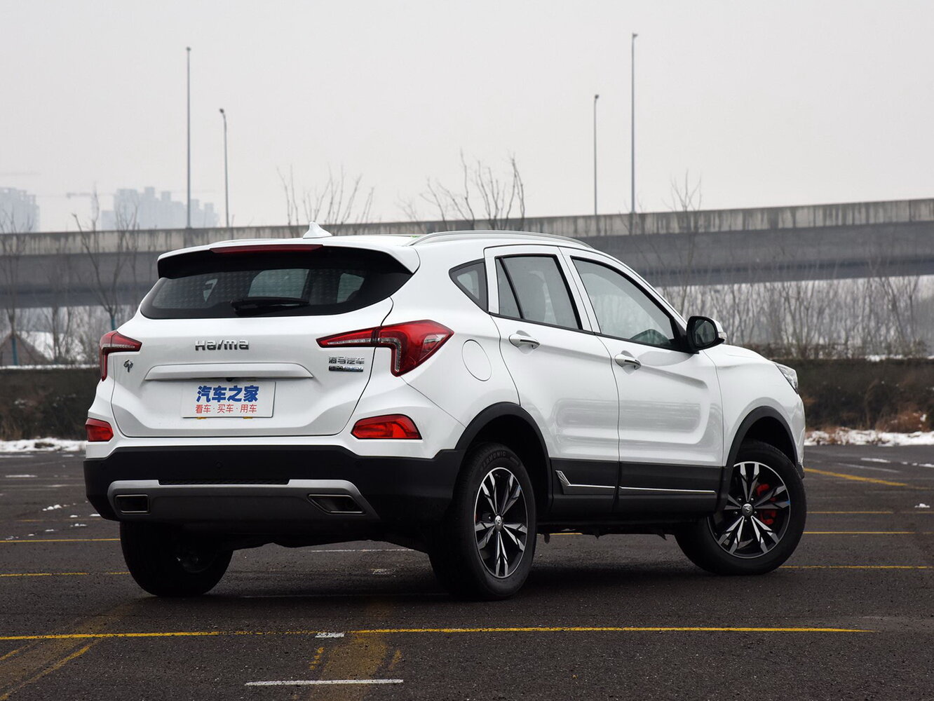 Haima 6P, , 2021–2022, Внедорожник 5 дв.: Вид сзади в три четверти