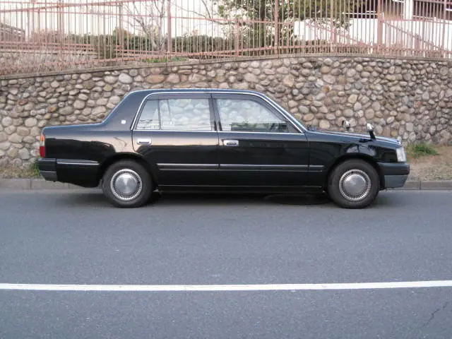 Toyota Crown, 10 поколение, XS10, Седан, Япония, 12.1995 - 05.2017: фото поколения 5