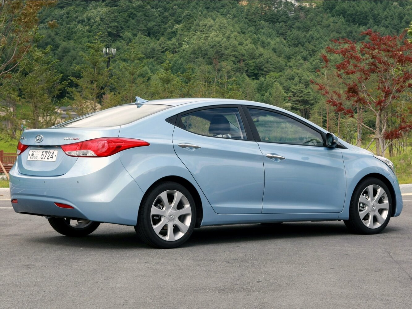 Hyundai Avante, V, 2010–2015, Седан: Вид сзади в три четверти