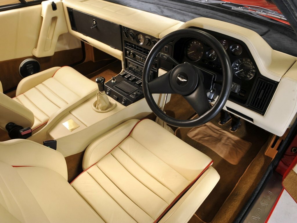 Aston Martin V8 Zagato, , 1986–1989, Купе: Передняя часть салона