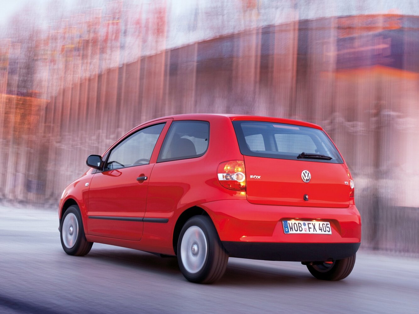 Volkswagen Fox, II, 2003–2009, Hatchback 3 door: Rear three-quarter view