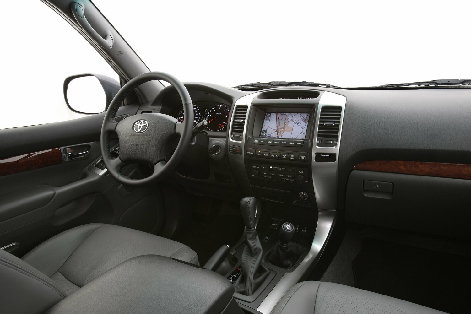 Toyota Land Cruiser Prado, 120 Series facelift, 2007–2009, SUV 3 door: Front cabin