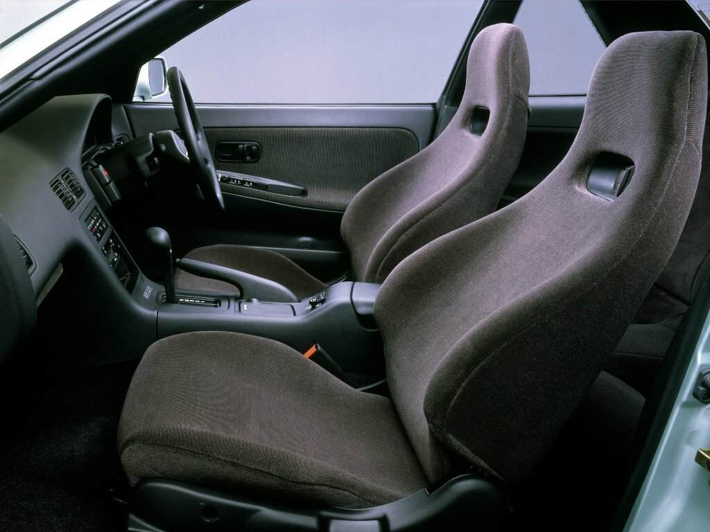Nissan Silvia, V (S13), 1988–1993, Coupe: Front cabin
