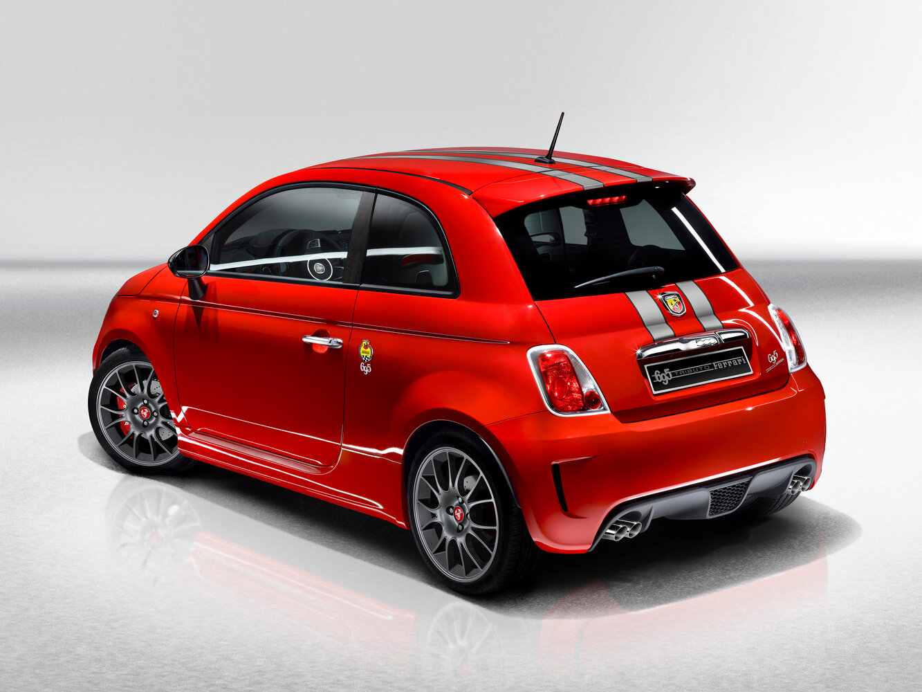 Abarth 695, I, 2010–2017, Hatchback 3 door: Rear three-quarter view