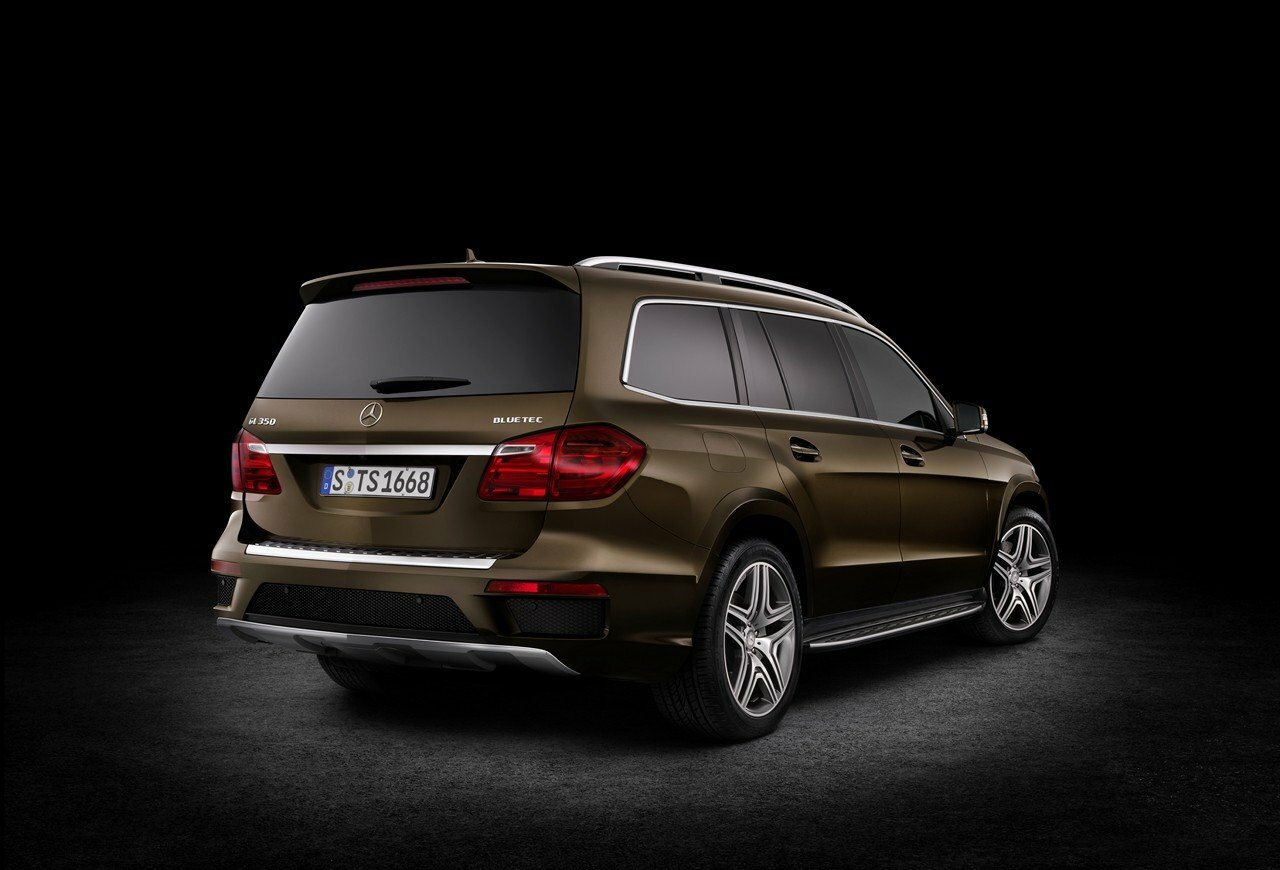Mercedes-Benz GL-Класс, II (X166), 2012–2016, Внедорожник 5 дв.: Вид сзади в три четверти