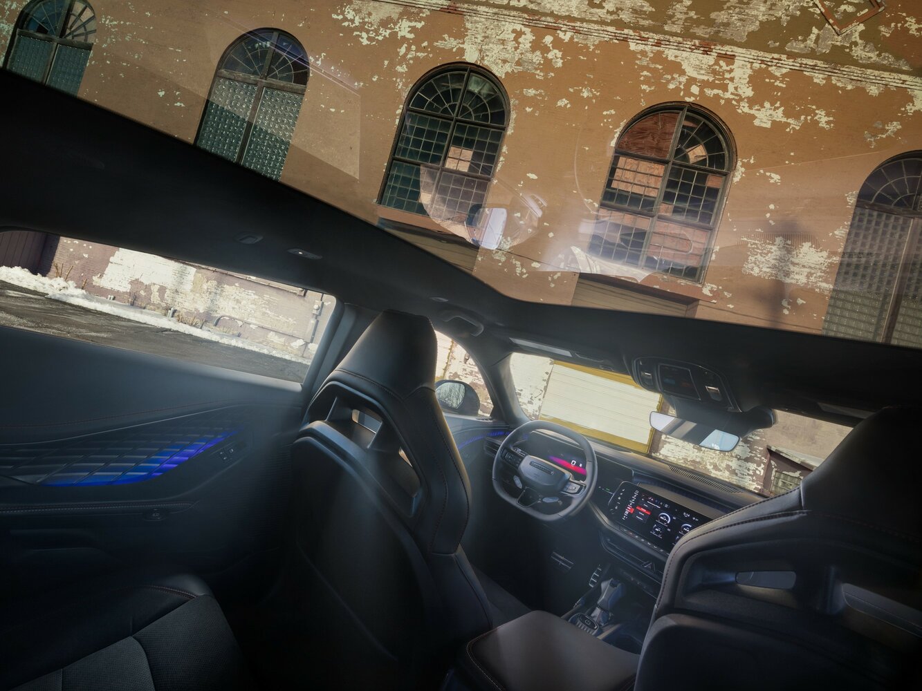 Dodge Charger, VIII, 2024–2026, Лифтбек: Передняя часть салона