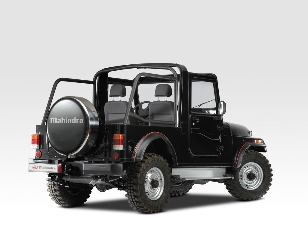 Mahindra Thar, I, 2010–2020, Внедорожник открытый: Вид сзади в три четверти