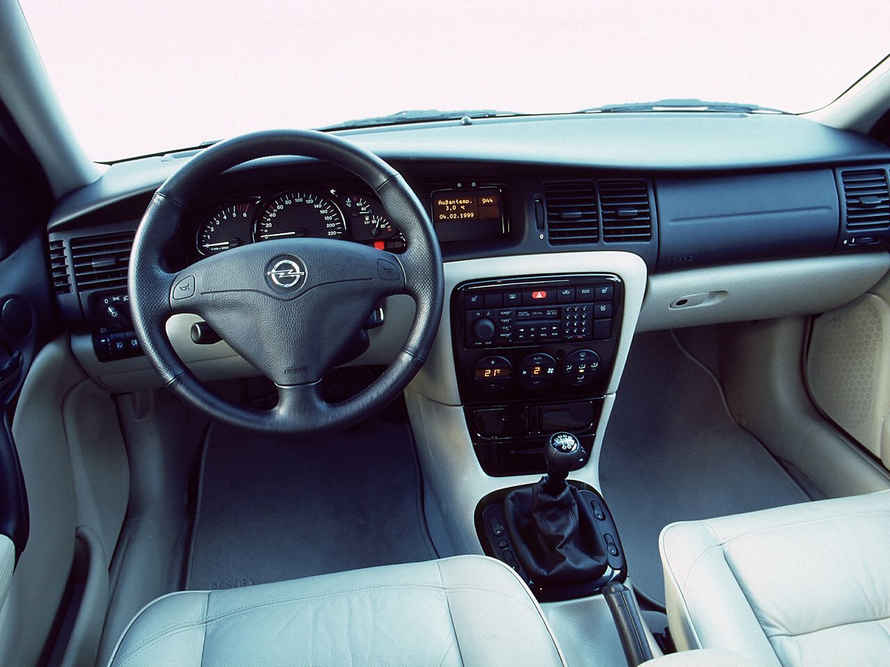 Opel Vectra, B, 1995–2000, Универсал 5 дв.: Передняя панель