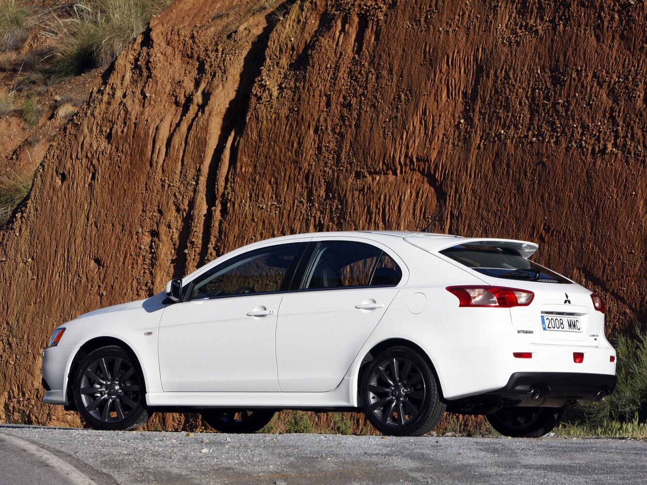 Mitsubishi Lancer Ralliart, X, 2008–2012, Хэтчбек 5 дв.: Вид сзади в три четверти