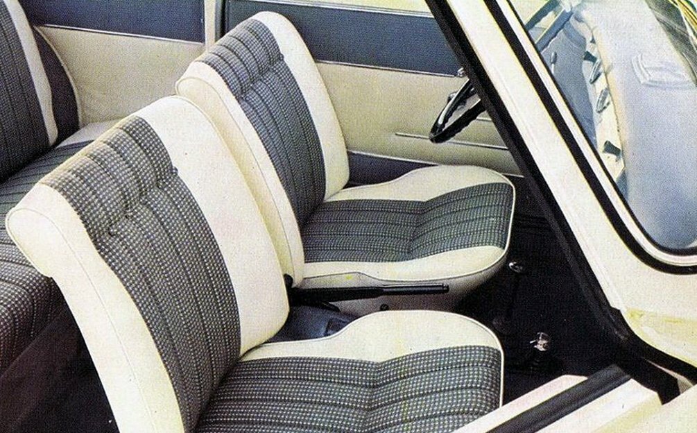 BMW 700, , 1959–1965, Купе: Передняя часть салона