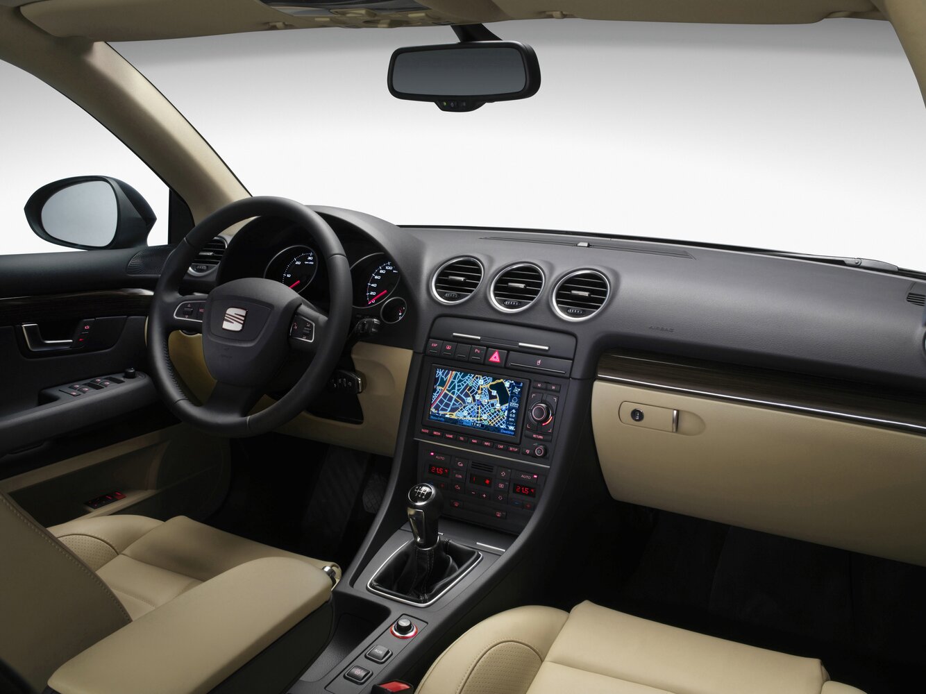 SEAT Exeo, , 2008–2013, Универсал 5 дв.: Передняя панель