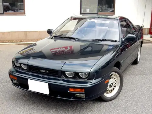 Isuzu Piazza