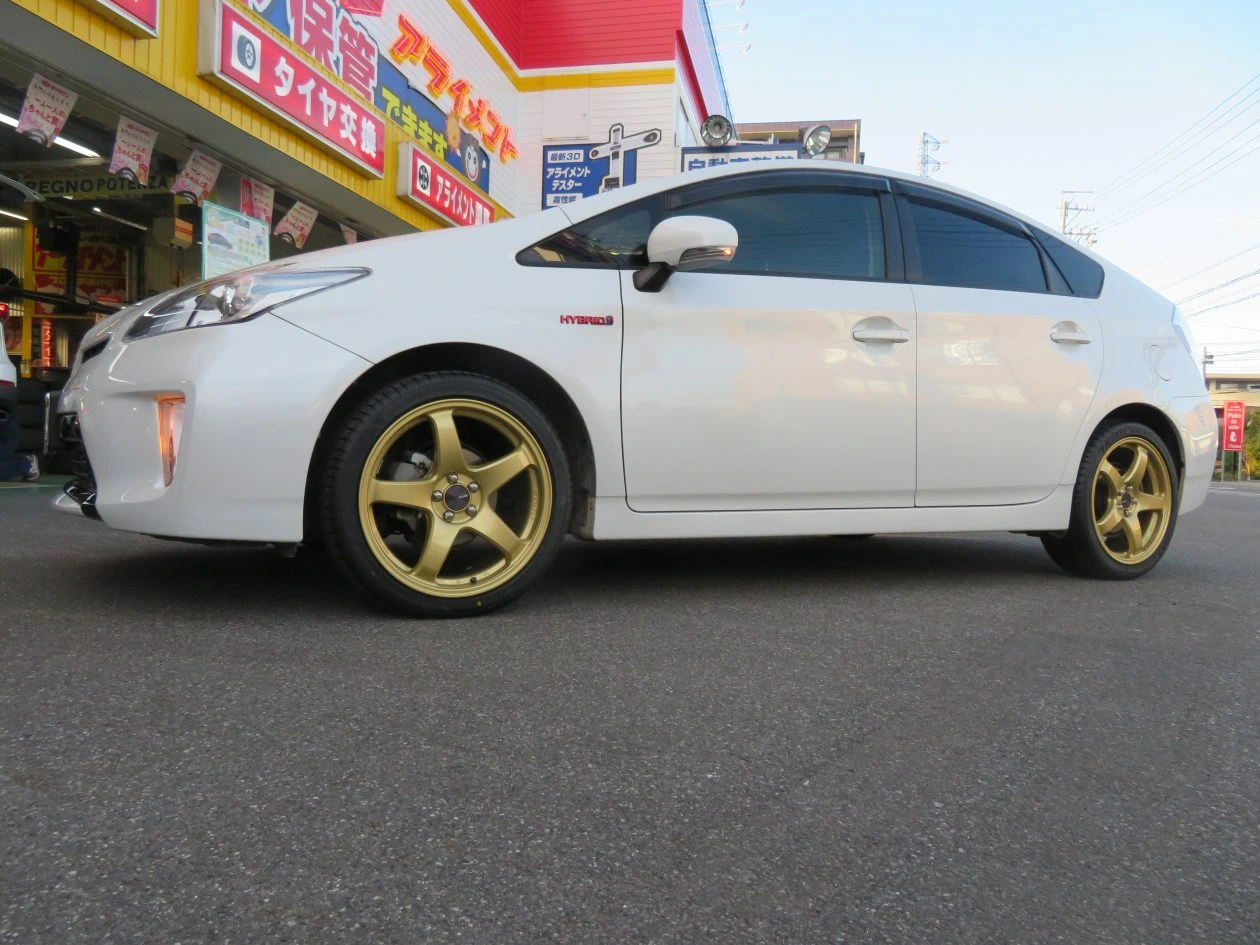 Toyota Prius after changing wheels