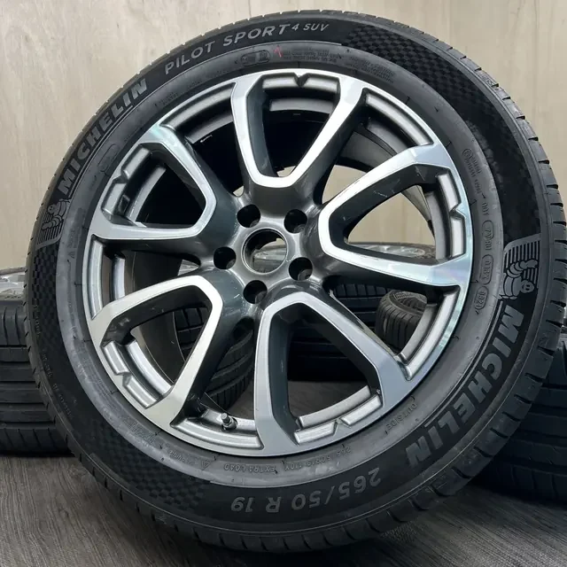 MASERATI LEVANTE, F: R19 · 5x114.3 · 8.5JJ · ET44 / R: R19 · 5x114.3 · 10.5JJ · ET57 — GTYRES set 30S40426 photo